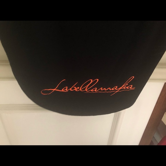 LABELLA MAFIA CROP TOP - Picture 2 of 3